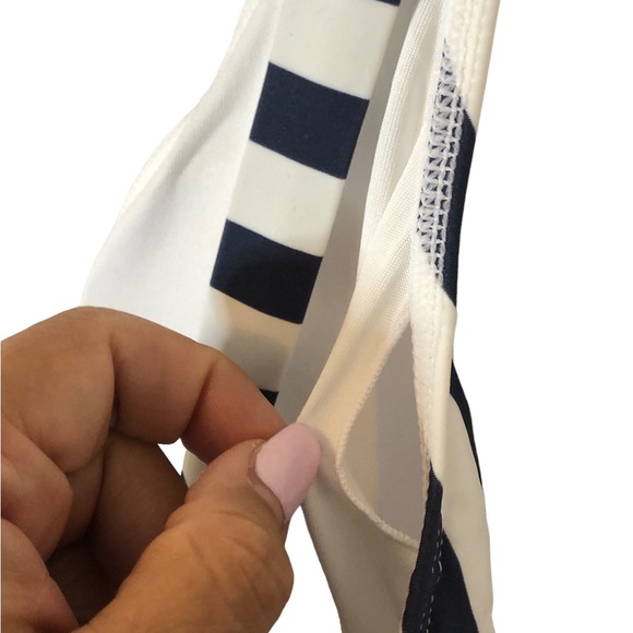 Swimsuit - Picture 6 of 9